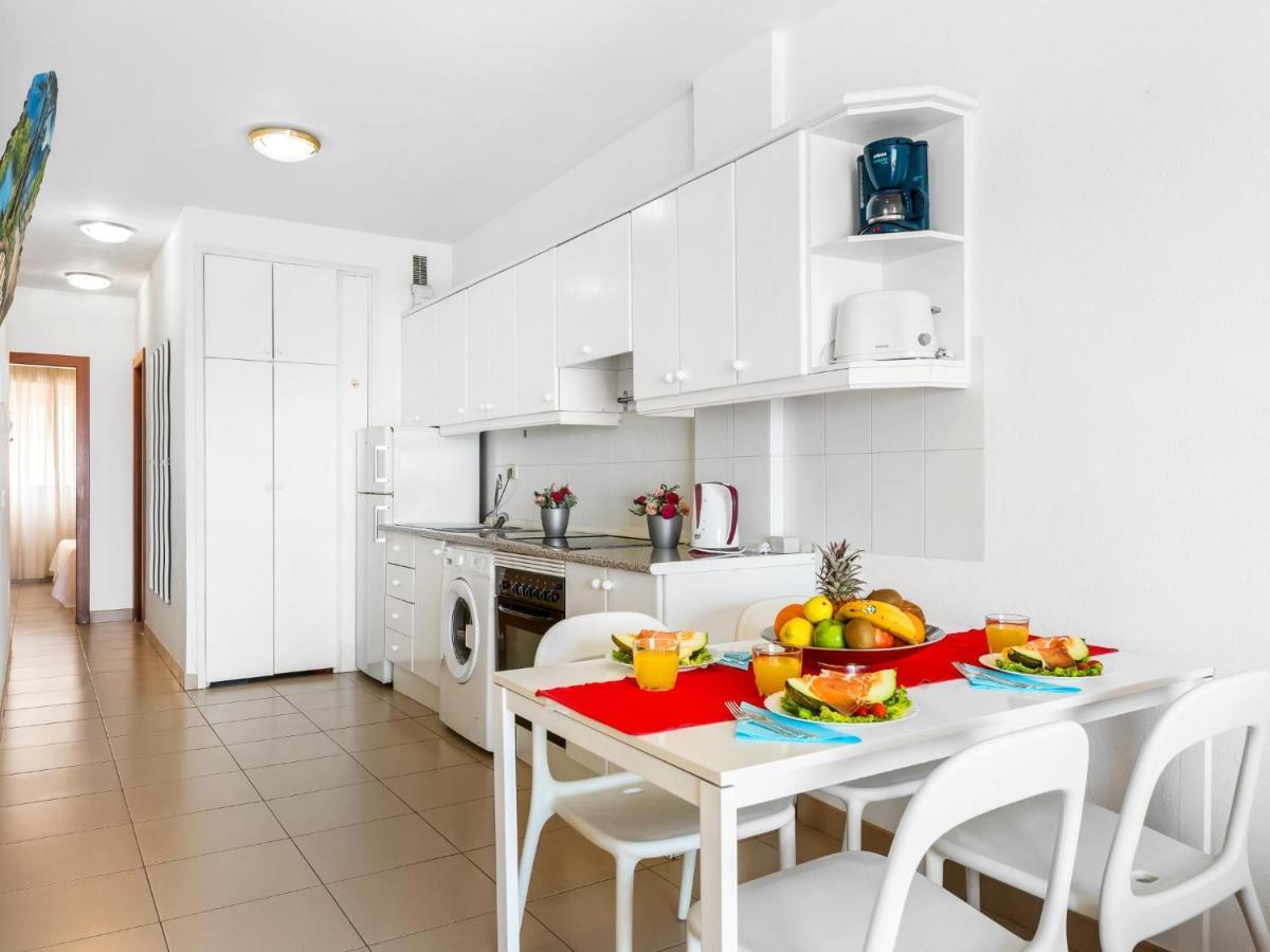 Apartament 1 1 Beautiful Seafront With Balcony And Wifi Los Cristianos  Zewnętrze zdjęcie