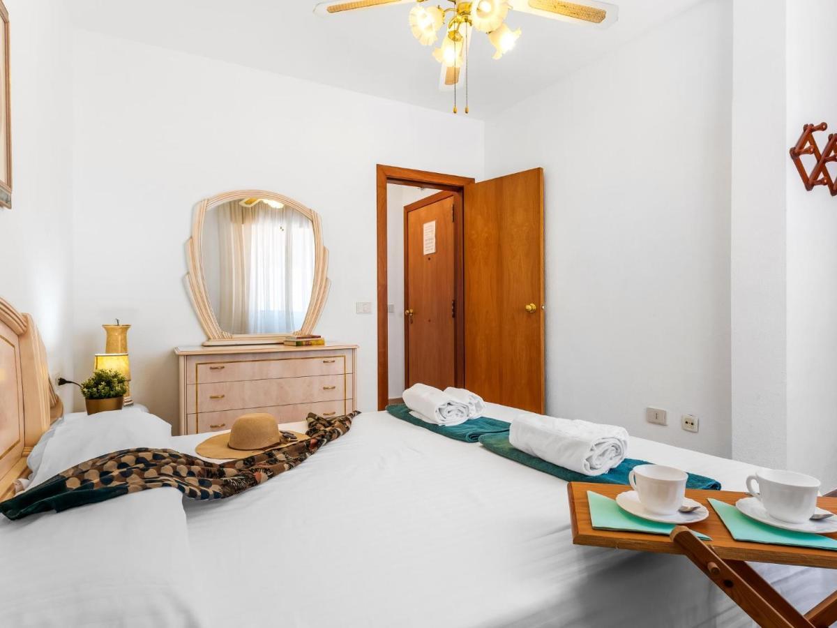 Apartament 1 1 Beautiful Seafront With Balcony And Wifi Los Cristianos  Zewnętrze zdjęcie